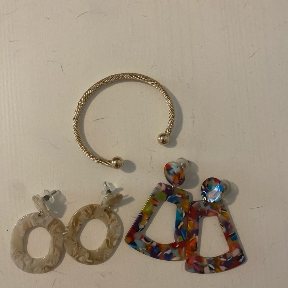 Jewelry bundle